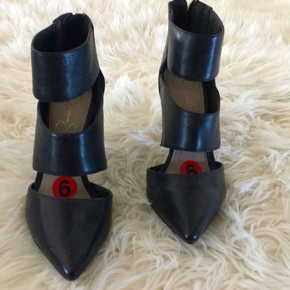 Jessica Simpson Pumps Size 6 never worn